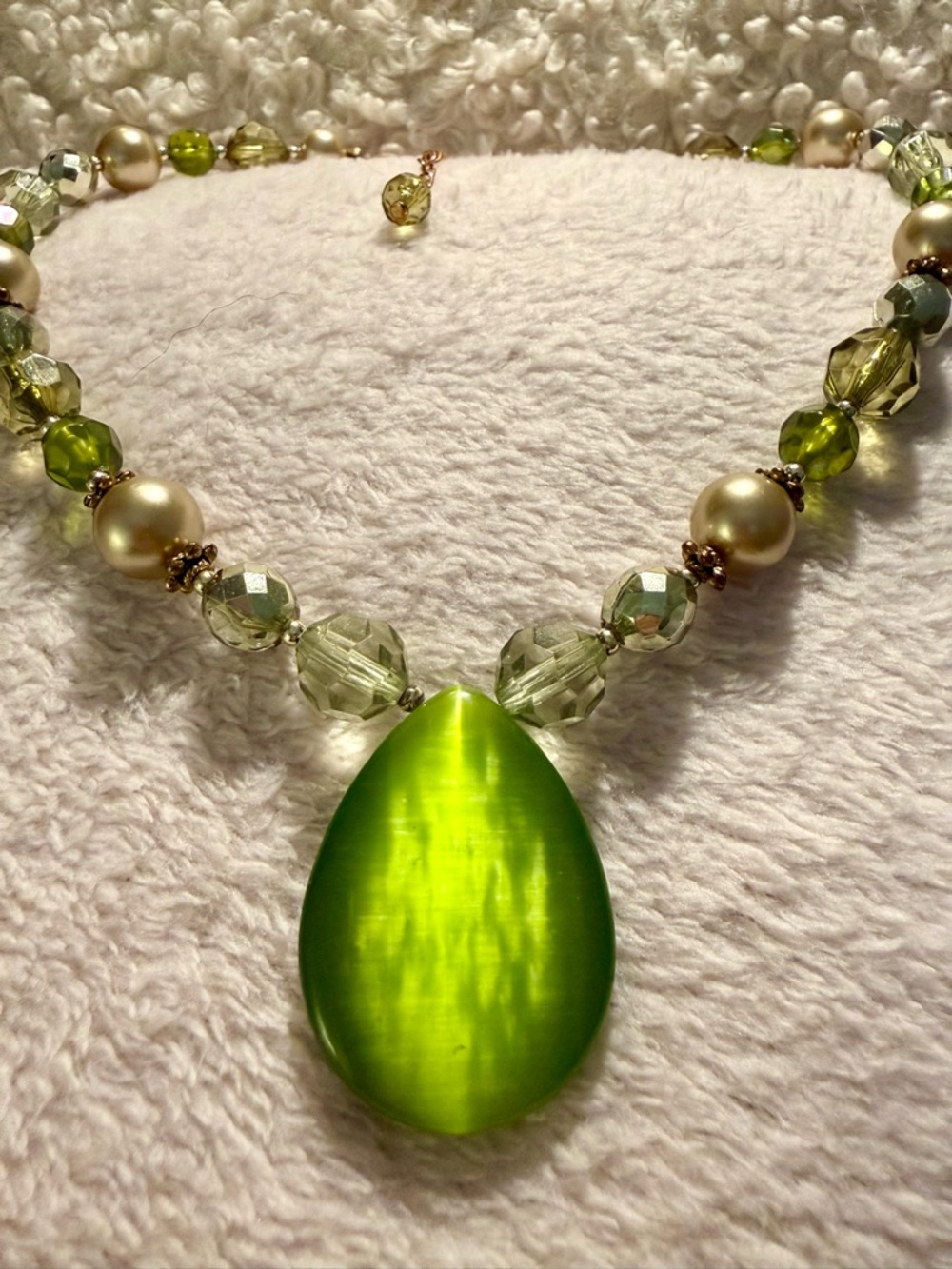 Vintage Y2K Green Teardrop Pendant Necklace - Women Jewelry